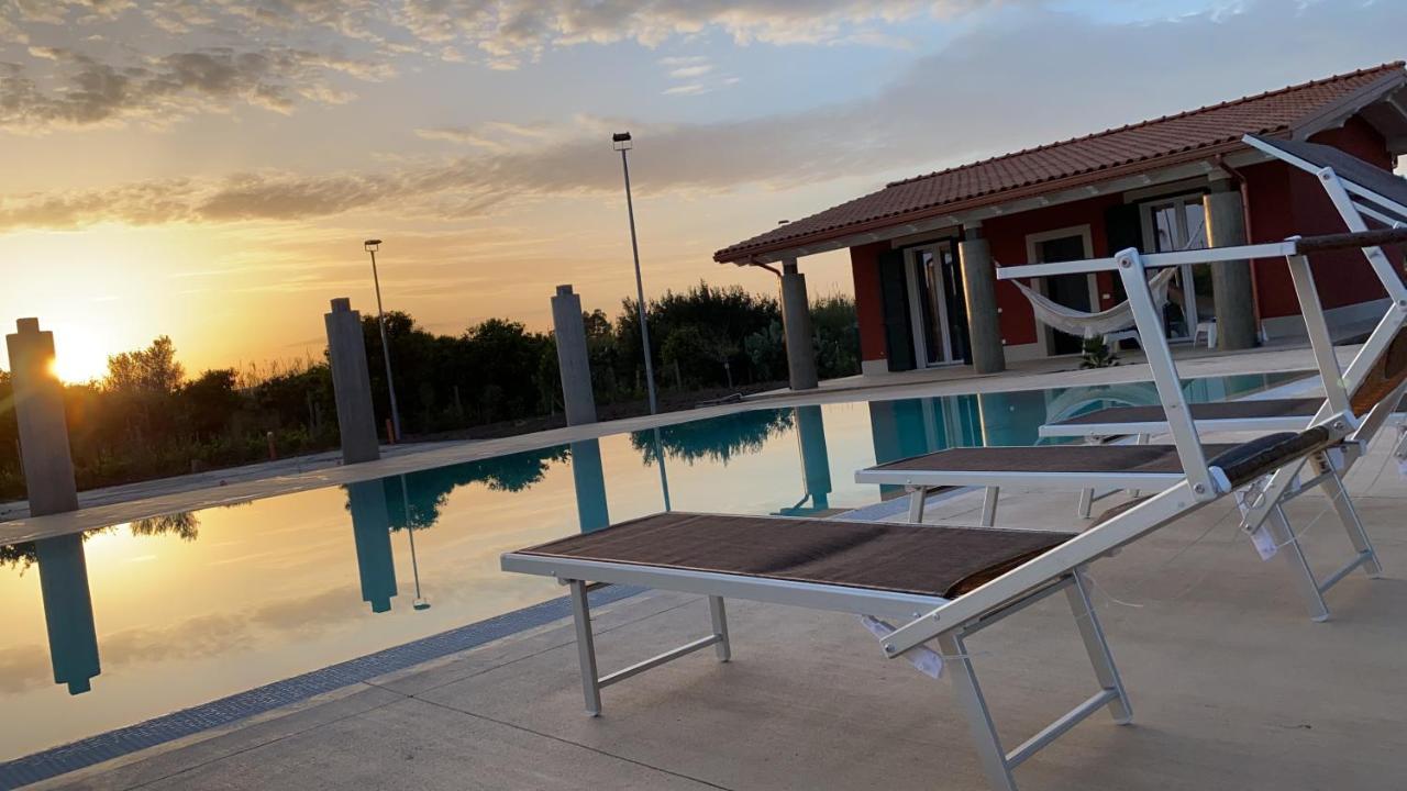 Verde Oliva Residence イスピカ エクステリア 写真