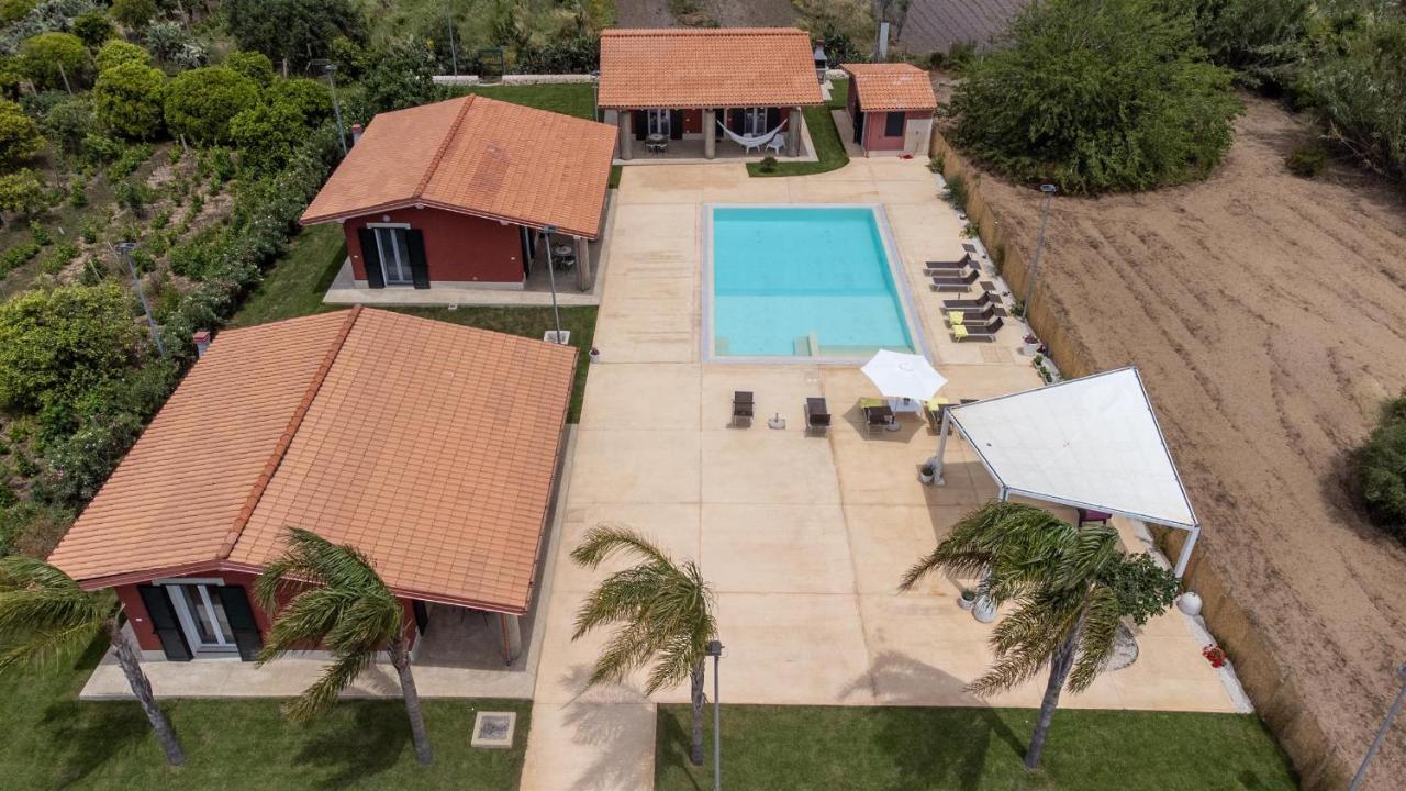 Verde Oliva Residence イスピカ エクステリア 写真